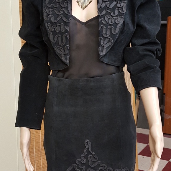 Vintage  Quality Suede Bolero and mini skirt set. Small. - Picture 8 of 8